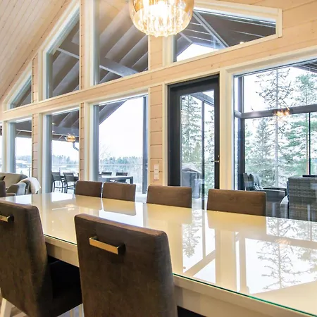 Salavan Tsaari By Interhome *